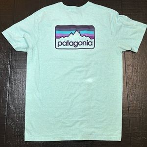 Men's Patagonia T-Shirt light teal size large